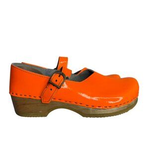 Sven Womens Mary Jane Bright Orange Neon Clogs Size 41